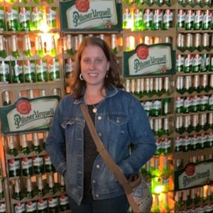 Meet your Posher, Laura